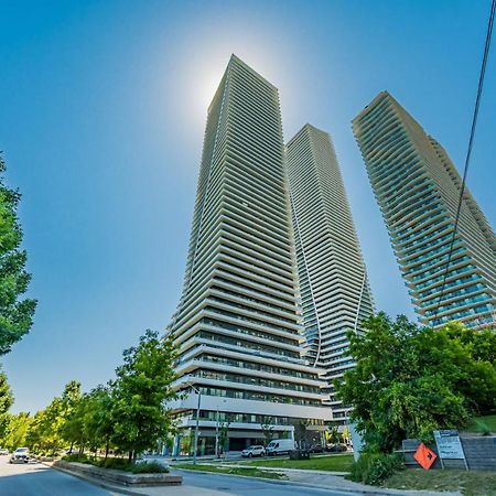Condo In Parklawn & Lake Shore With Free Parking Close To Airport Toronto Extérieur photo