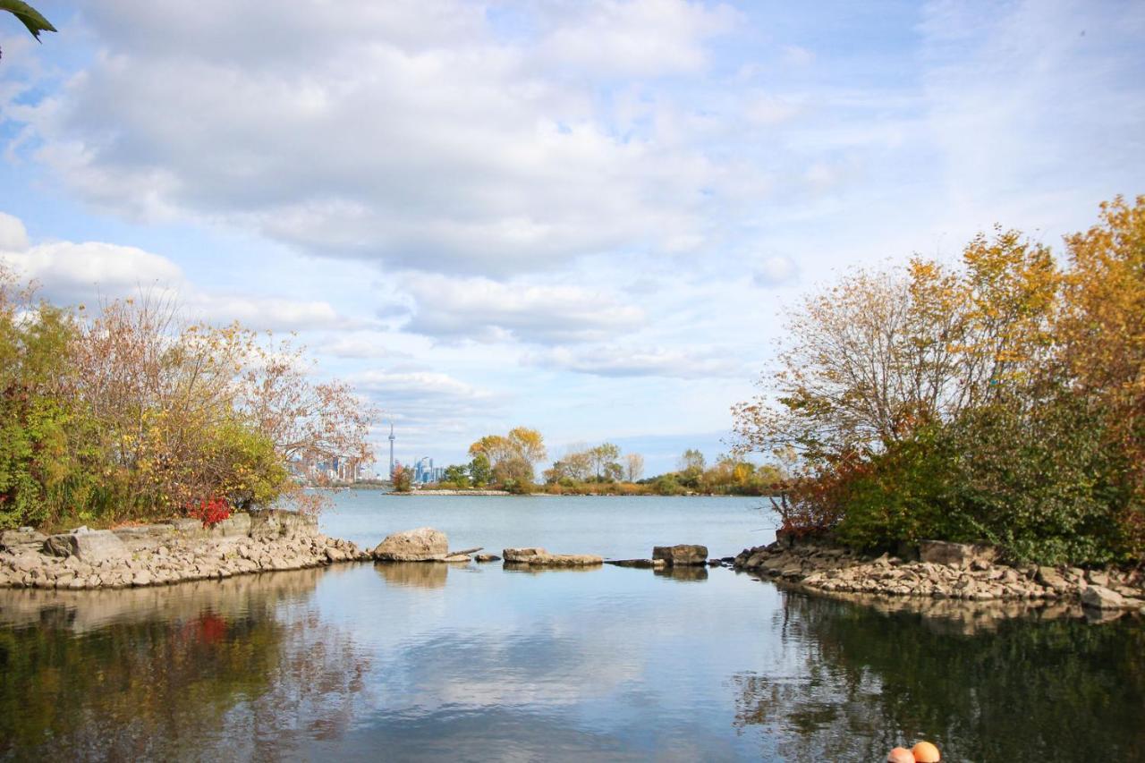 Condo In Parklawn & Lake Shore With Free Parking Close To Airport Toronto Extérieur photo