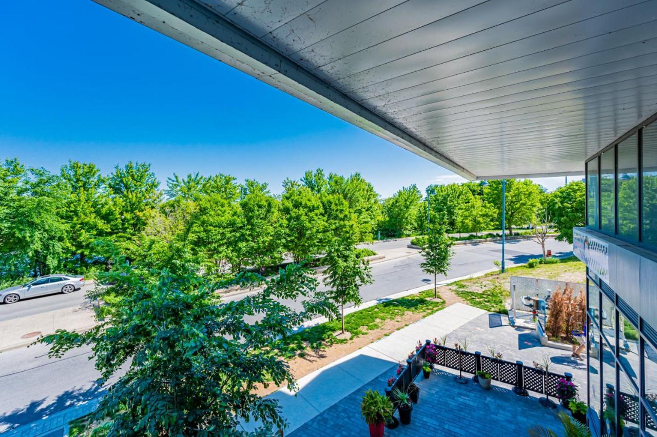 Condo In Parklawn & Lake Shore With Free Parking Close To Airport Toronto Extérieur photo