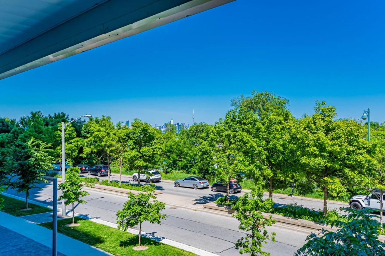 Condo In Parklawn & Lake Shore With Free Parking Close To Airport Toronto Extérieur photo