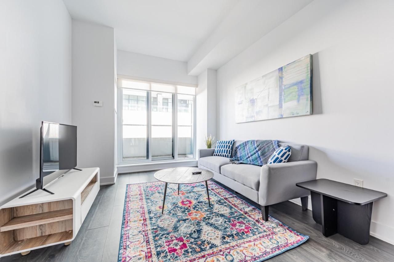 Condo In Parklawn & Lake Shore With Free Parking Close To Airport Toronto Extérieur photo