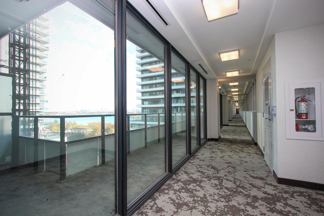 Condo In Parklawn & Lake Shore With Free Parking Close To Airport Toronto Extérieur photo