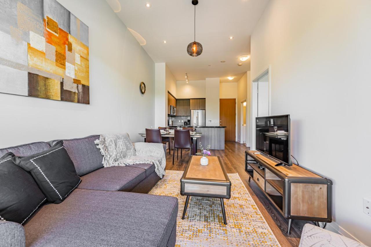 Condo In Parklawn & Lake Shore With Free Parking Close To Airport Toronto Extérieur photo