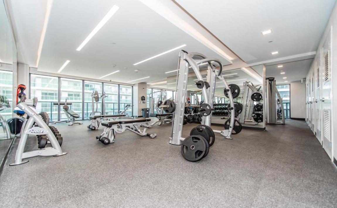 Condo In Parklawn & Lake Shore With Free Parking Close To Airport Toronto Extérieur photo