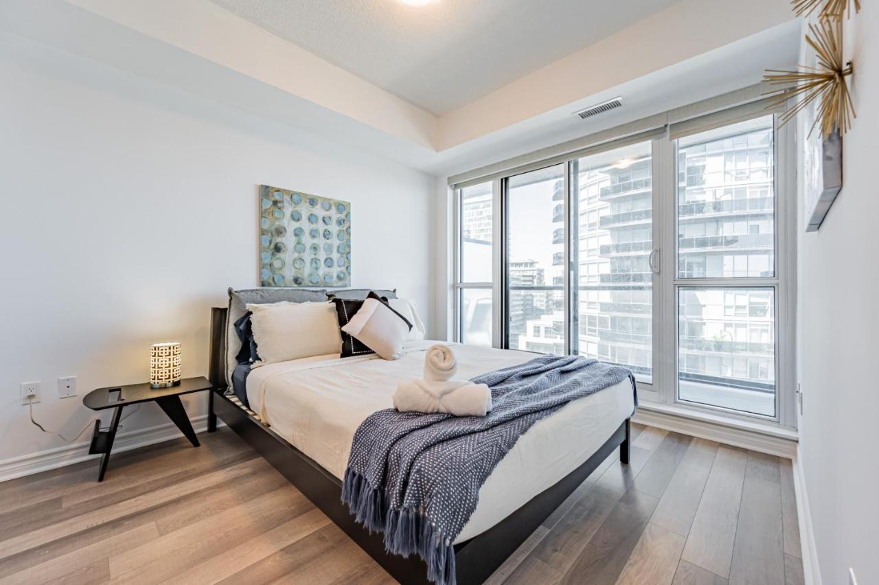 Condo In Parklawn & Lake Shore With Free Parking Close To Airport Toronto Extérieur photo